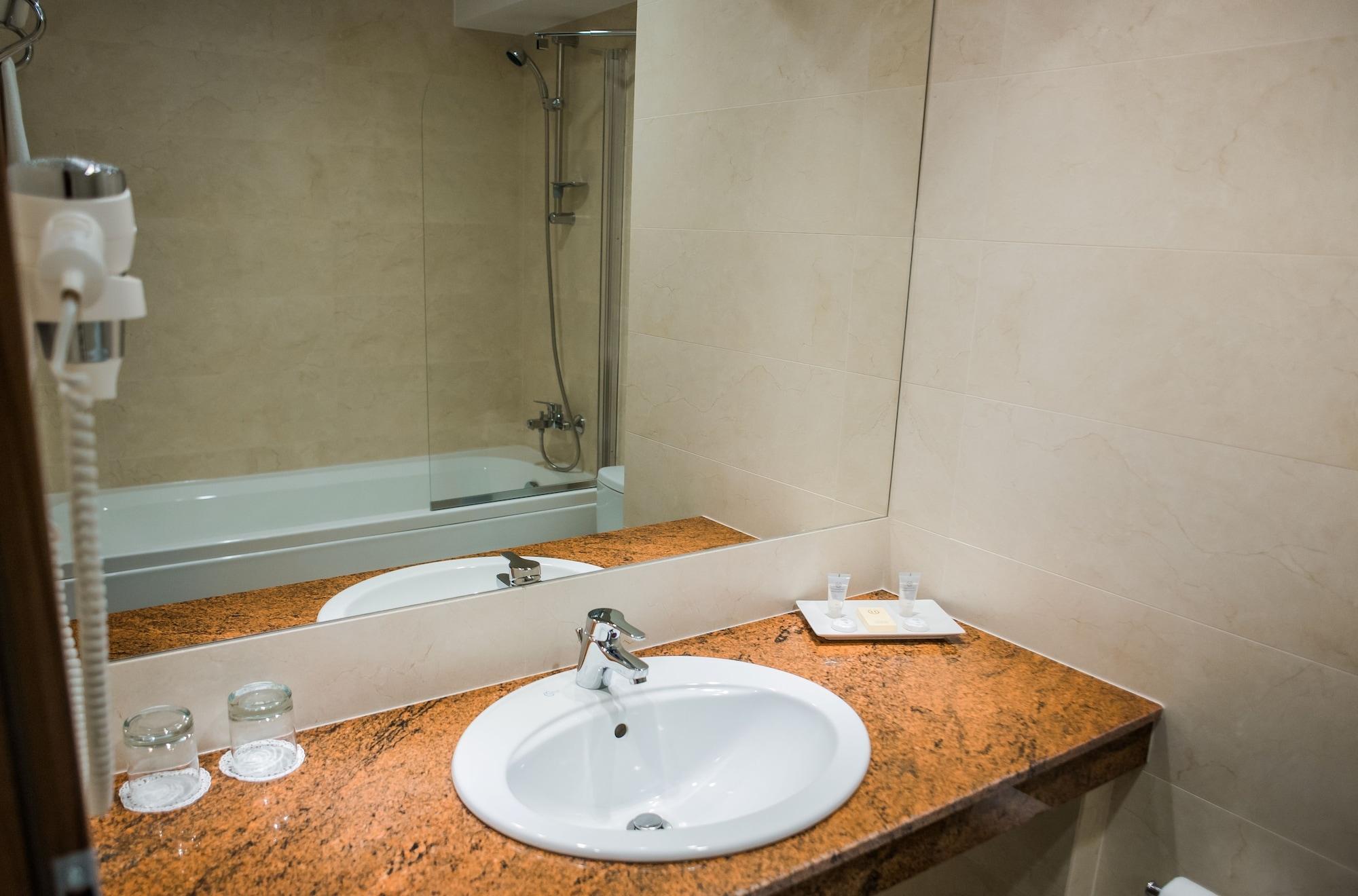 Hotel Arnia Yaş Dış mekan fotoğraf