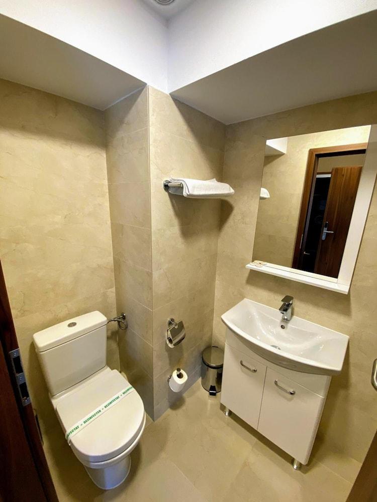 Hotel Arnia Yaş Dış mekan fotoğraf