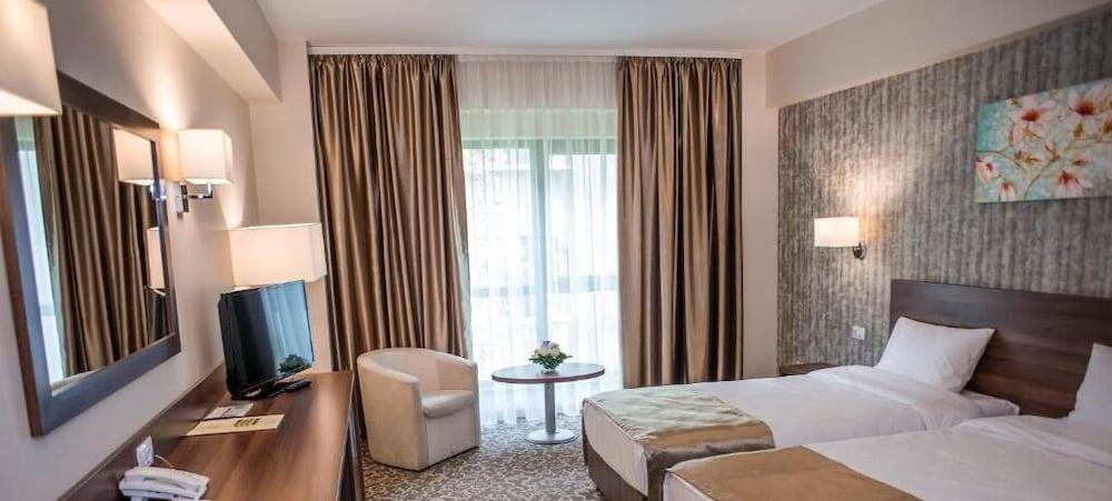 Hotel Arnia Yaş Dış mekan fotoğraf
