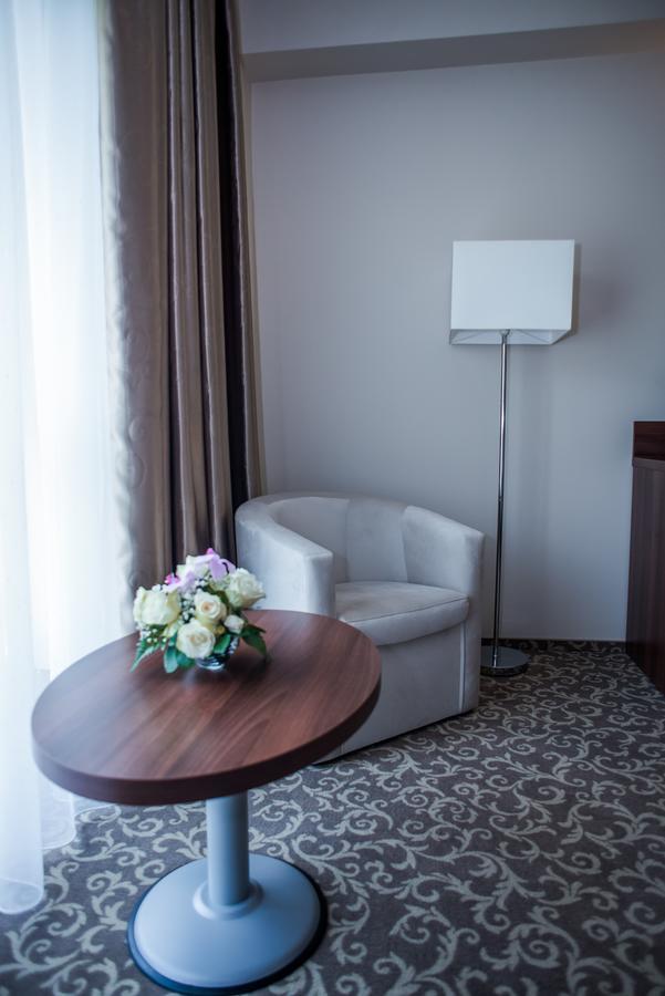 Hotel Arnia Yaş Dış mekan fotoğraf
