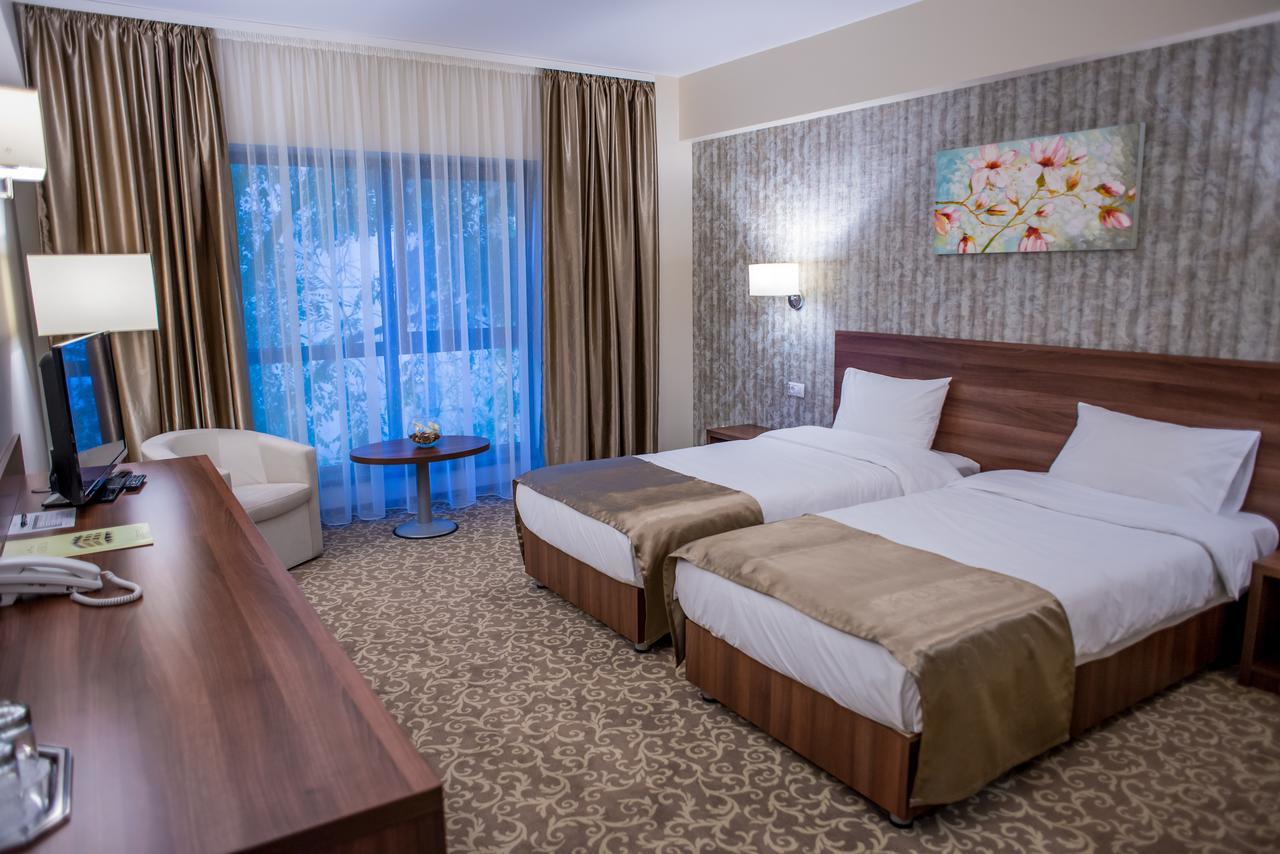Hotel Arnia Yaş Dış mekan fotoğraf