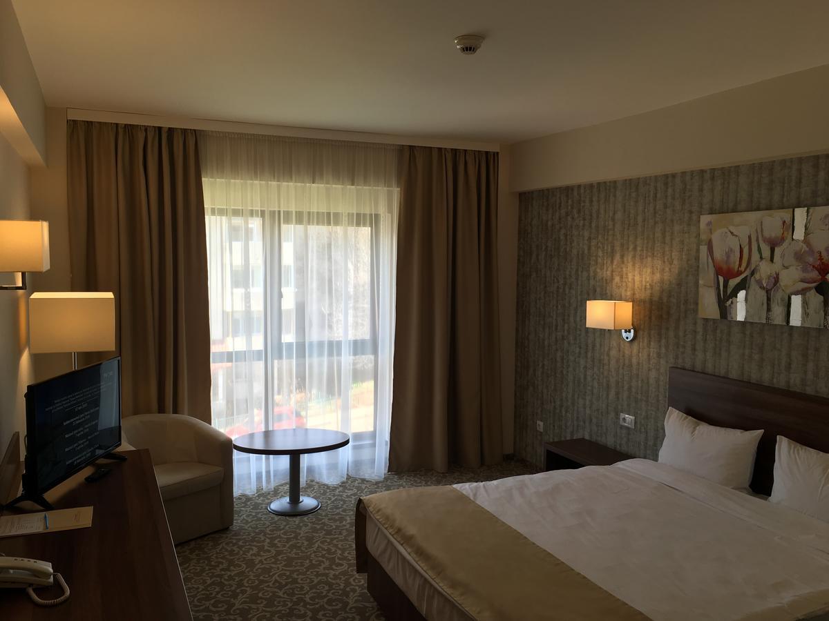 Hotel Arnia Yaş Dış mekan fotoğraf